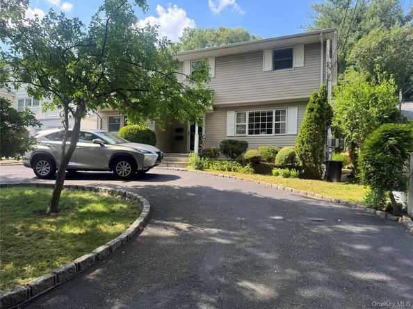 59 Bushwick Street, Melville NY 11747