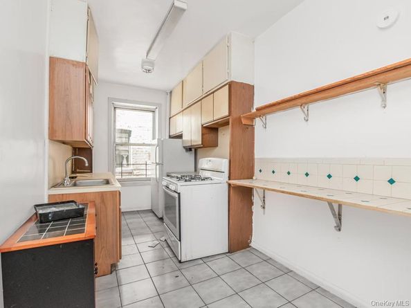 2081 Cruger Avenue 4C, Bronx NY 10462