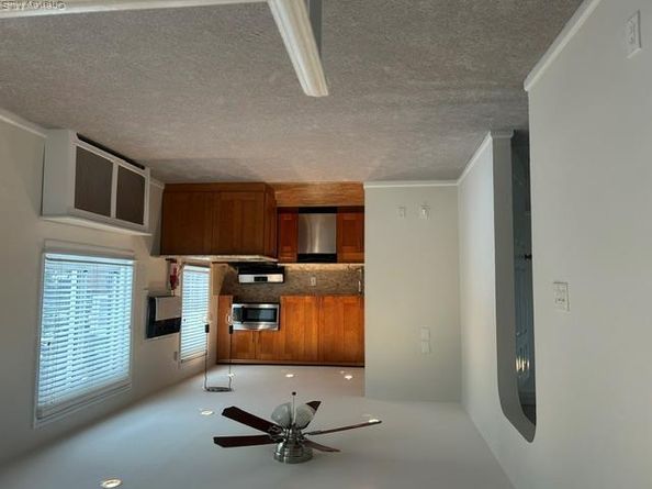 254-11 73rd Road Unit B, Glen Oaks NY 11004