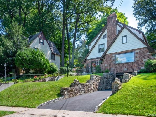 3 Walworth Terrace, White Plains NY 10606