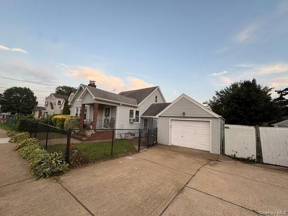 1435 Alpha Street, Elmont NY 11003