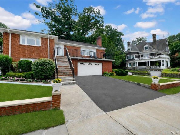 238 Van Cortlandt Park Avenue, Yonkers NY 10705