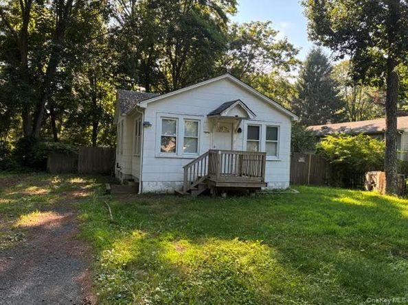 80 Magnolia Drive, Mastic Beach NY 11951