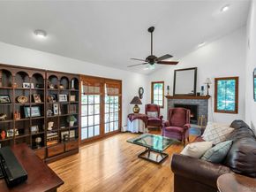 34 Aberdeen Road, Smithtown NY 11787