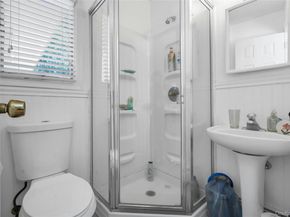 34 Aberdeen Road, Smithtown NY 11787