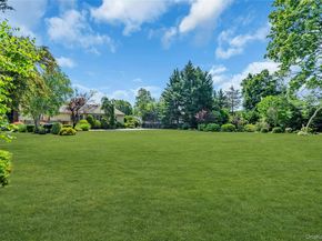 34 Aberdeen Road, Smithtown NY 11787