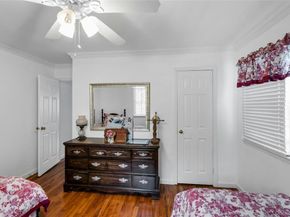 34 Aberdeen Road, Smithtown NY 11787