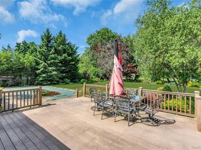 34 Aberdeen Road, Smithtown NY 11787