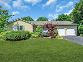 34 Aberdeen Road, Smithtown NY 11787