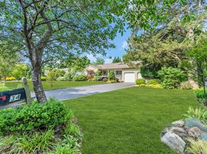 34 Aberdeen Road, Smithtown NY 11787