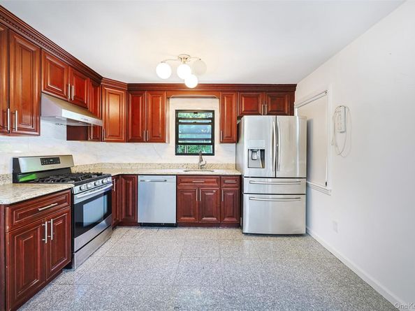 1010 Polk Avenue, Franklin Square NY 11010