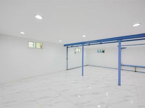 1010 Polk Avenue, Franklin Square NY 11010