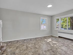 863 Prospect Avenue, Westbury NY 11590