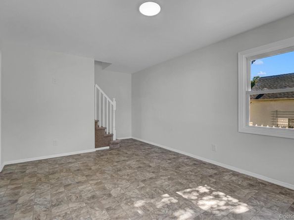 863 Prospect Avenue, Westbury NY 11590