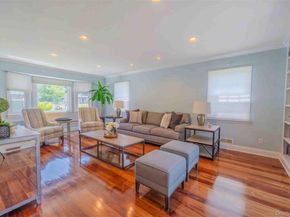 96 Eagle Lane, Hauppauge NY 11788