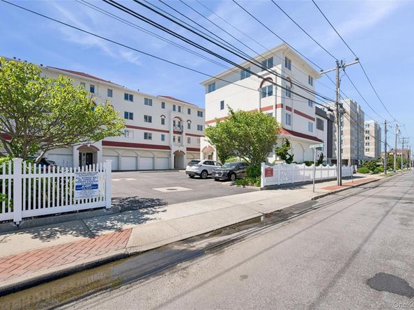452 Oceanfront 102, Long Beach NY 11561