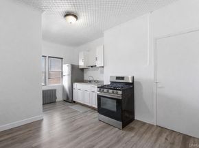 6089 54th Street, Maspeth NY 11378