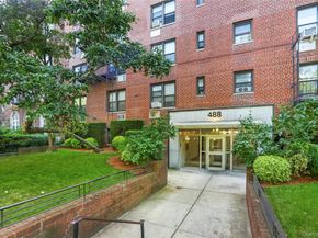488 Ocean Parkway 3B, Brooklyn NY 11218