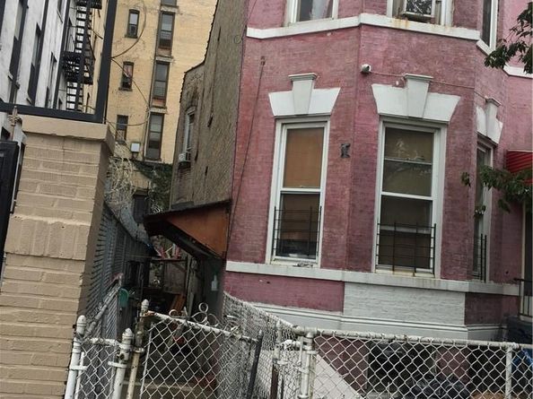 881 Longfellow Avenue, Bronx NY 10474