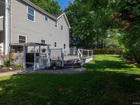 88 Orienta Avenue, Lake Grove NY 11755