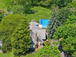 16 Union Avenue, Center Moriches NY 11934