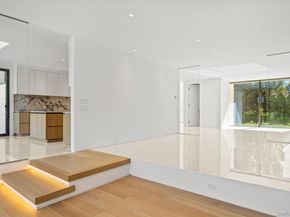 1 Foxwood Road, Great Neck NY 11024