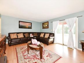 22 Chatham Road, Commack NY 11725