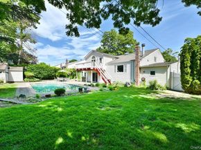 22 Chatham Road, Commack NY 11725