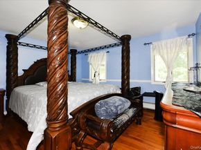 22 Chatham Road, Commack NY 11725