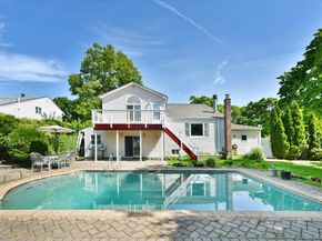 22 Chatham Road, Commack NY 11725