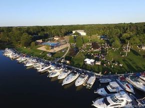 530 Woodcliff Drive, Mattituck NY 11952