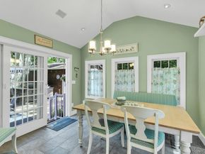 530 Woodcliff Drive, Mattituck NY 11952