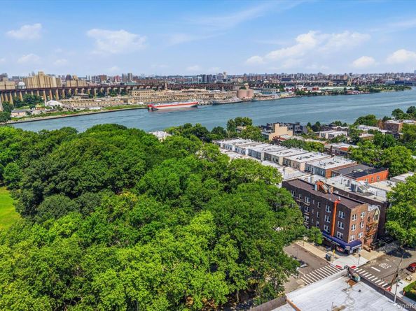 2046 26th Street, Astoria NY 11105