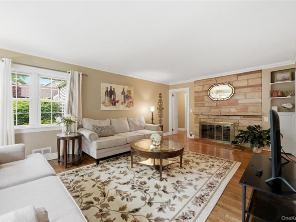 99 Oldfield Avenue, Amityville NY 11701