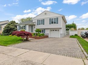 10 Peter Road, Hicksville NY 11801