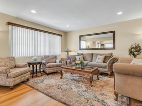 12 Pinewood Lane, New Hyde Park NY 11040