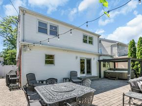 12 Pinewood Lane, New Hyde Park NY 11040