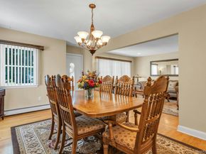 12 Pinewood Lane, New Hyde Park NY 11040