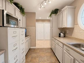 6 Naybor Avenue, Medford NY 11763