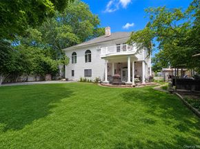 6 Naybor Avenue, Medford NY 11763