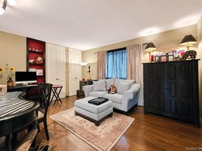 6 Naybor Avenue, Medford NY 11763