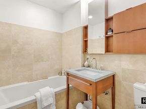 2 River Terrace 4M, New York (Manhattan) NY 10282