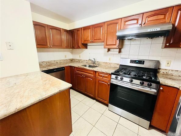 6434 Grand Central Parkway 2B, Forest Hills NY 11375