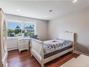 29 Segatogue Lane, South Setauket NY 11720