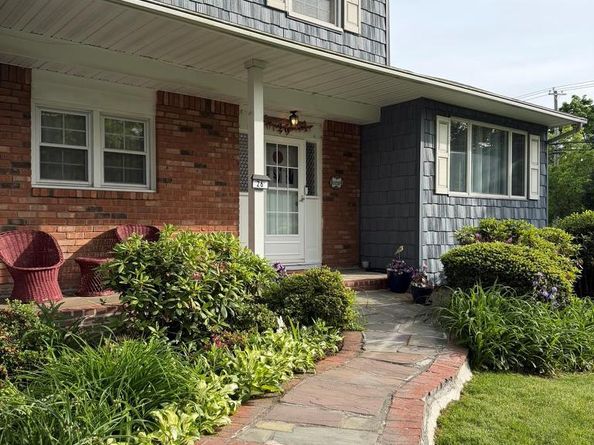 26 Eldorado Drive, East Northport NY 11731