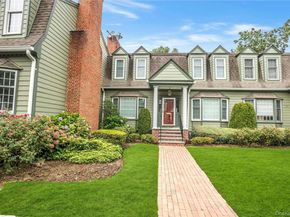 22 Duke Of Gloucest, Manhasset NY 11030