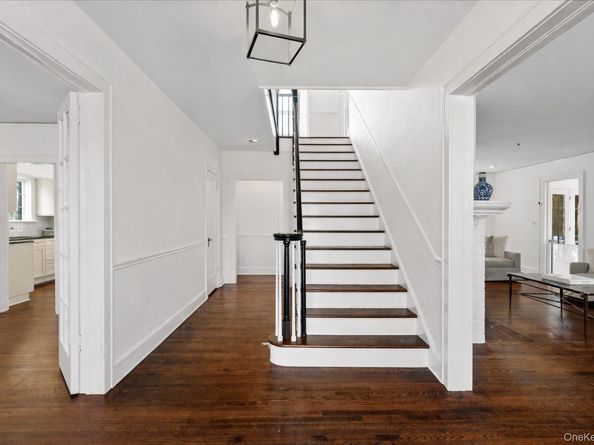 86 Caterson Terrace, Hartsdale NY 10530