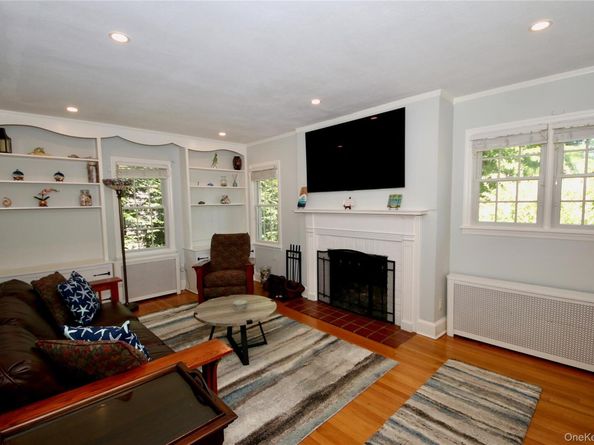 18 Cedar Drive, Huntington NY 11743