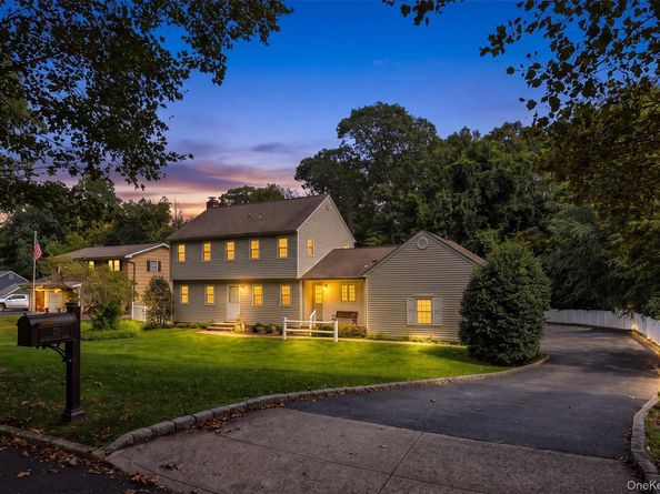 23 Peterborough Drive, Northport NY 11768