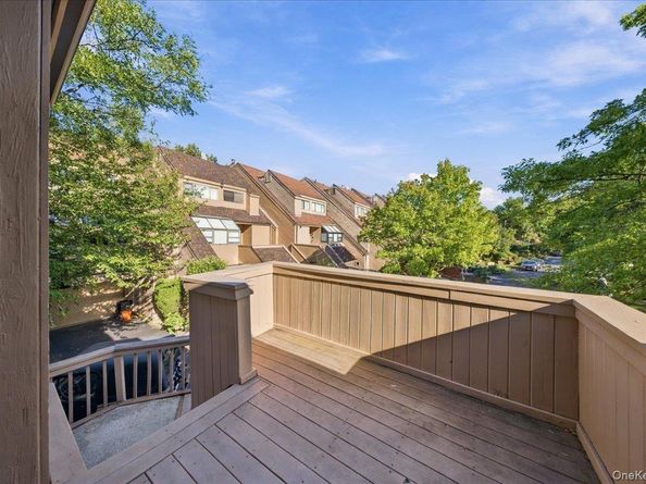 19 John Bean Court, Port Washington NY 11050